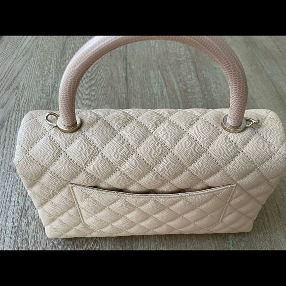 CHANEL Medium Coco Handle in Light Beige - Picture 5 of 14